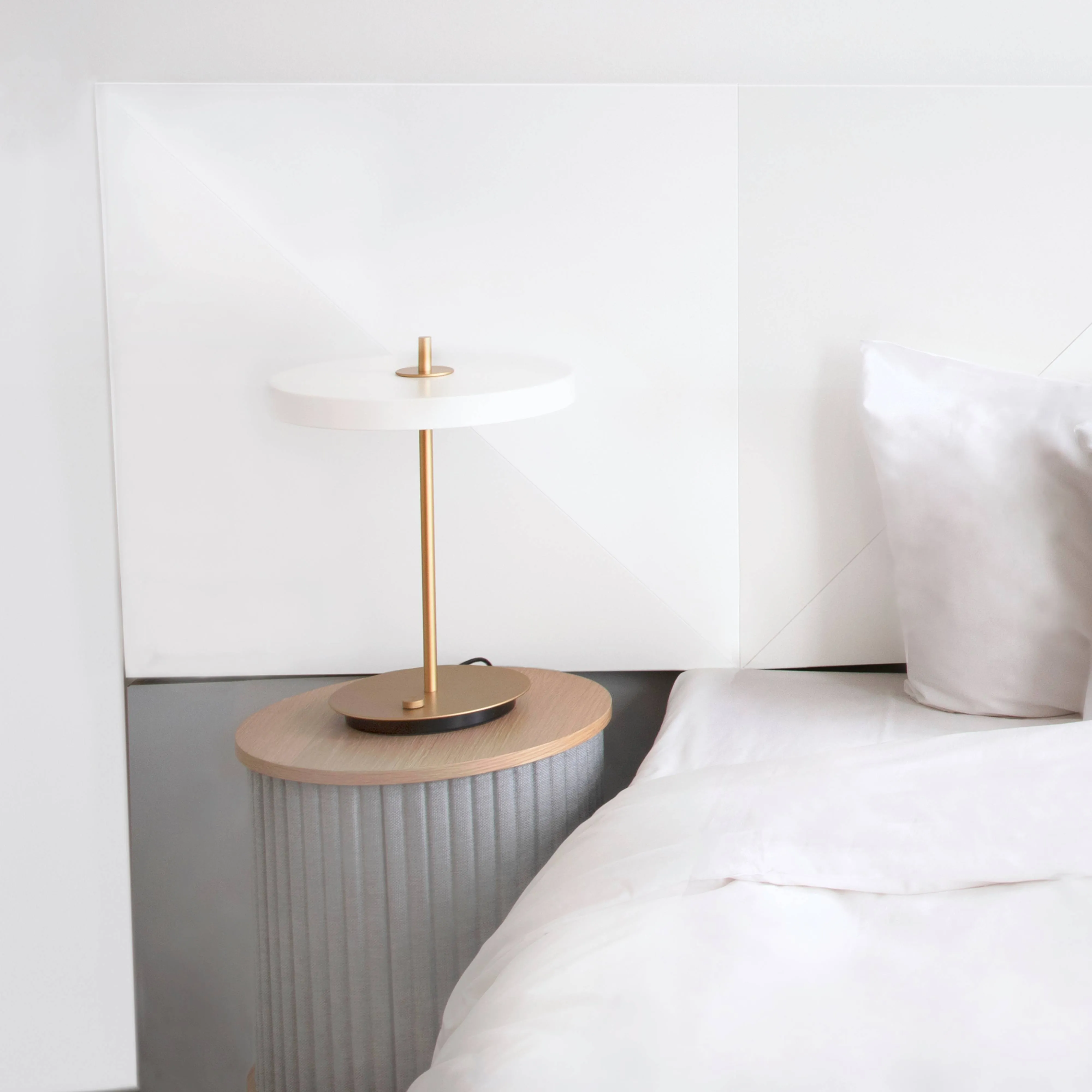 Asteria Table Lamp