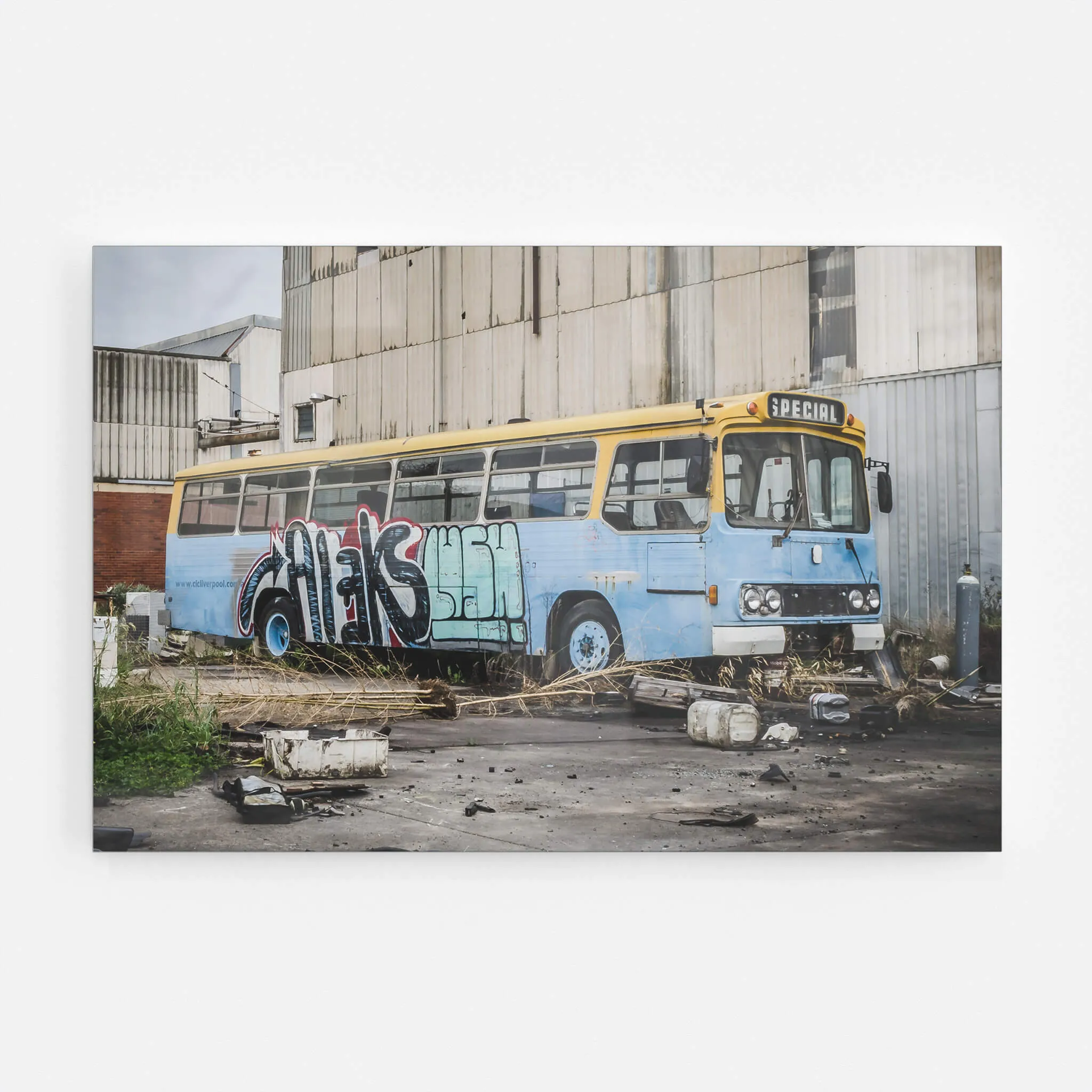 Bus | Bradmill Denim