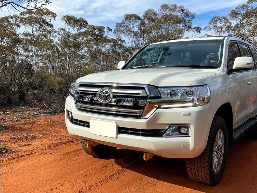 Toyota Land Cruiser 200 Series Grille Kit