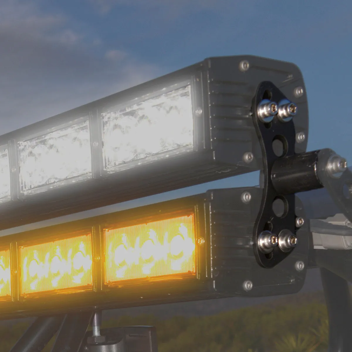 TR Series Dual-Lightbar Mounting Bracket